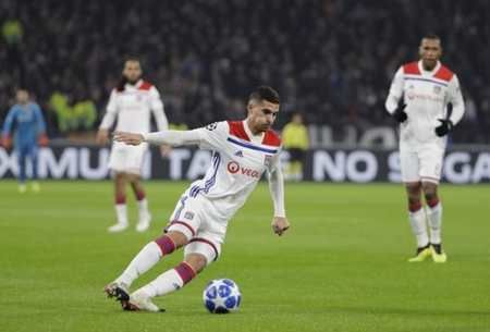 凭借她惊人 凭借她惊人