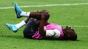 时对其依赖 时对其依赖